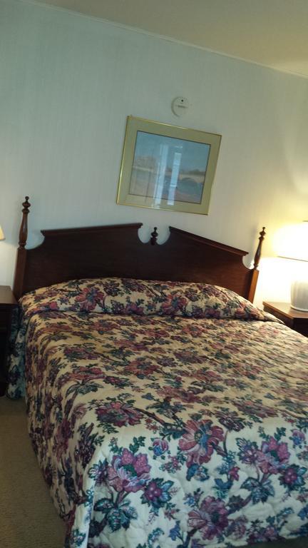 Olde Court Inn Wheeling Quarto foto