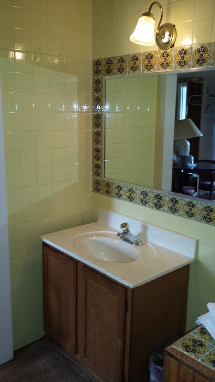 Olde Court Inn Wheeling Quarto foto