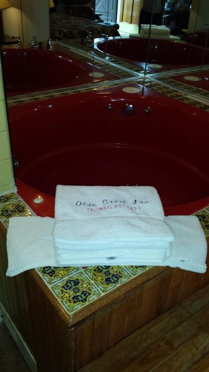 Olde Court Inn Wheeling Quarto foto