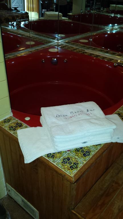 Olde Court Inn Wheeling Quarto foto